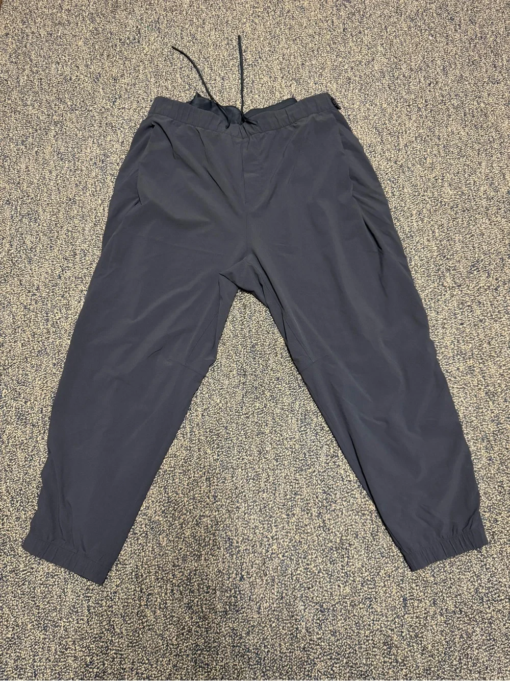 lululemon athletica Men’s Black Snap-Waist Joggers